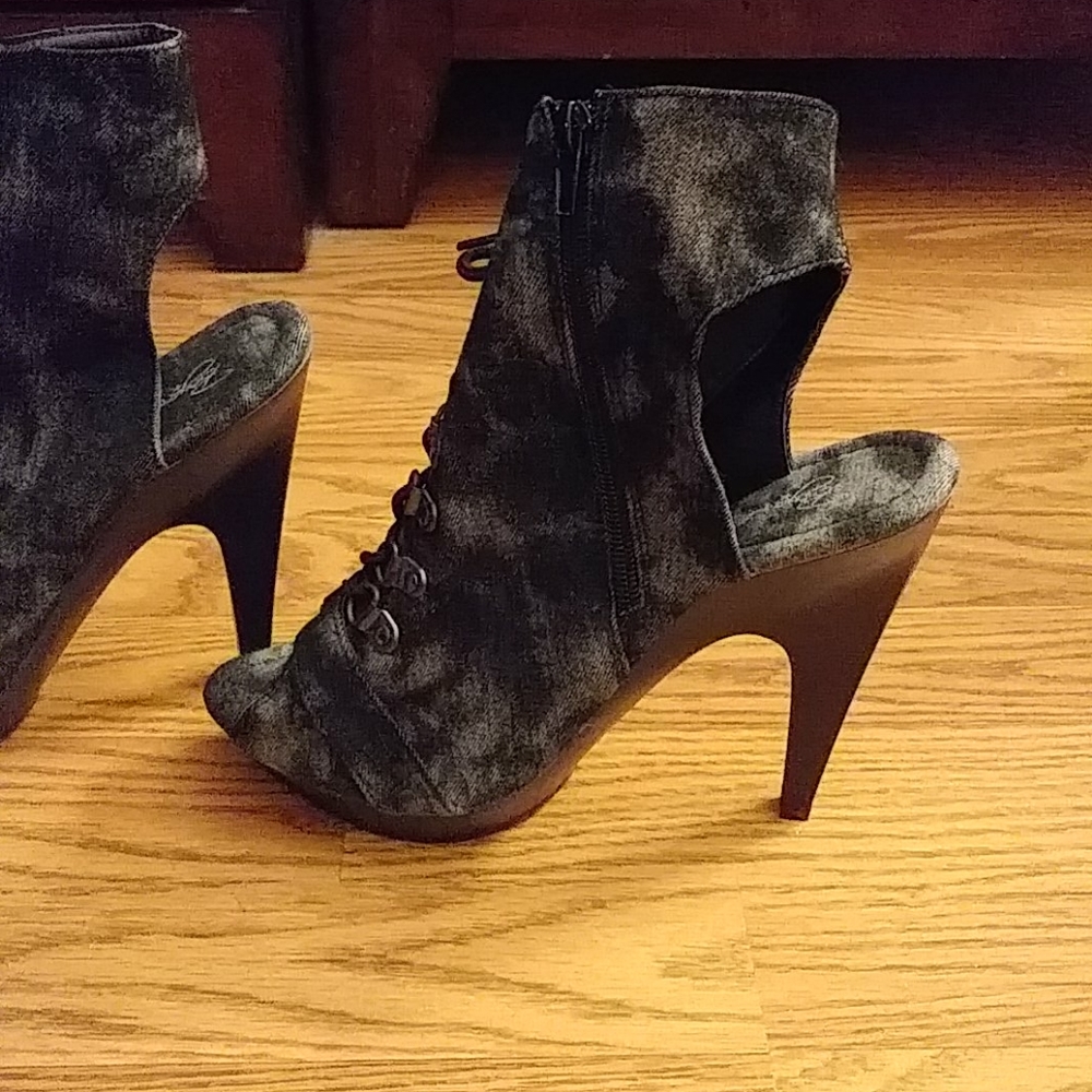Stiletto Camo Rocker heels - Picture 2 of 3